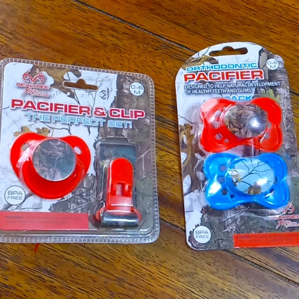 Realtree pacifiers and holder